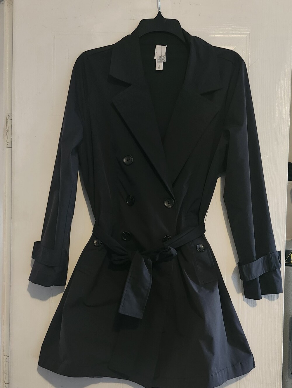 Classic Black Double-Breasted Long-Sleeve Dress Trench